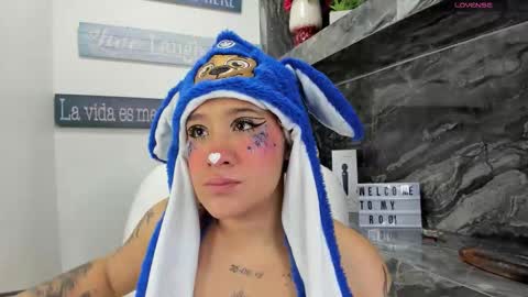 Snapshot of miss_danika chatting on 10.30.25 Danika online show from 10.30.25