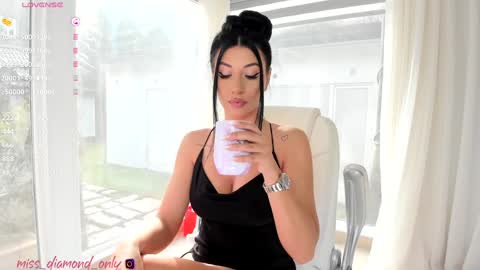 miss_diamond__ online show from 03.11.25