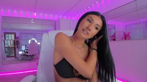 miss_diamond__ online show from 04.04.26