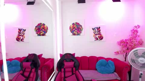 Melanie online show from 11.15.25