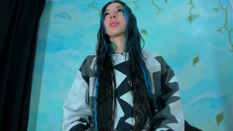 miss_evans_ online show from 09.15.25