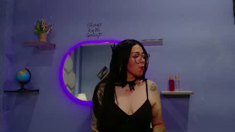 miss_evans_ online show from 06.26.26