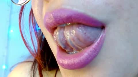 Snapshot of miss_evoleth2 chatting on 01.28.25 Miss Evoleth online show from 01.28.25