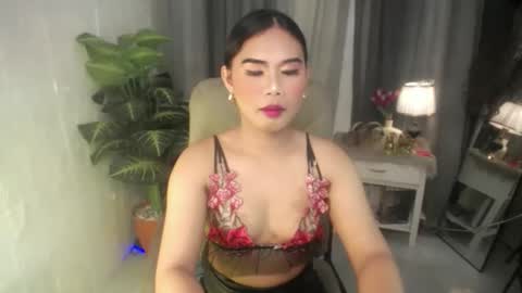 miss_fhakarat online show from 02.17.26