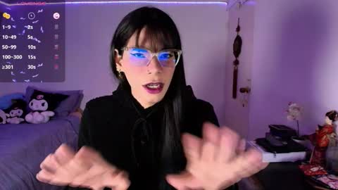 Snapshot of miss_hikikomori chatting on 11.21.25 Asami online show from 11.21.25