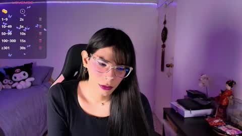 Snapshot of miss_hikikomori chatting on 11.23.25 Asami online show from 11.23.25