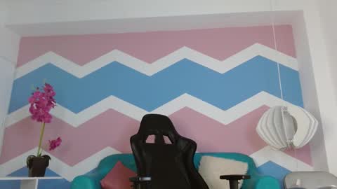 miss_honey1 online show from 02.19.25