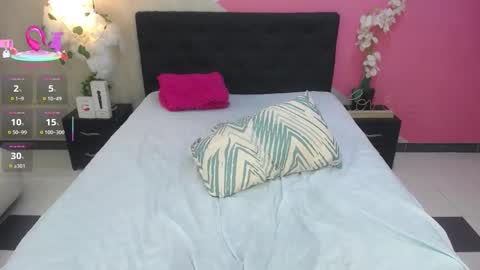 miss_honey1 online show from 09.11.25