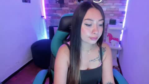 Snapshot of miss_isabella_m chatting on 02.12.25 Isabella online show from 02.12.25