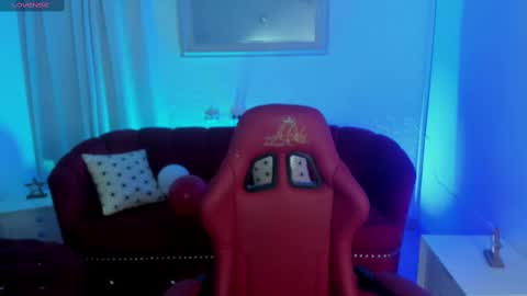 Snapshot of miss_isabella_m chatting on 03.10.25 Isabella online show from 03.10.25