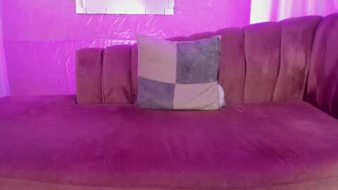 Snapshot of miss_isabella_m chatting on 10.10.25 Isabella online show from 10.10.25