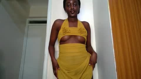 SensuElle  WHAT I DONT SHOW HERE... YOULL ONLY SEE IN PRIVATE  online show from 09.27.25