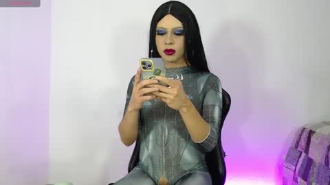 Kendall online show from 01.22.25