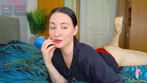 Laura online show from 05.14.26