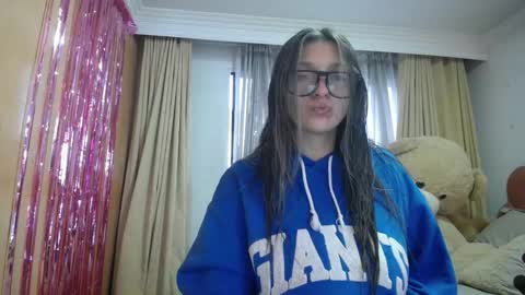 Snapshot of miss_lilieth chatting on 02.03.25 lilieth online show from 02.03.25