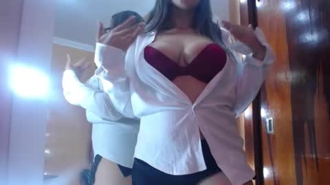 Snapshot of miss_lilieth chatting on 02.11.25 lilieth online show from 02.11.25