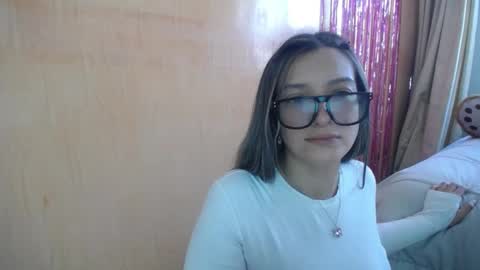 Snapshot of miss_lilieth chatting on 03.07.25 lilieth online show from 03.07.25