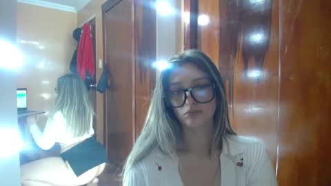 Snapshot of miss_lilieth chatting on 11.05.25 lilieth online show from 11.05.25