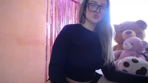 lilieth  online show from 01.08.26