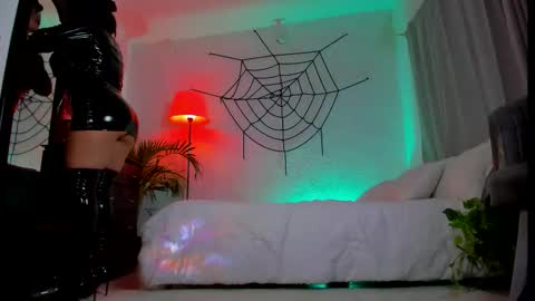 Snapshot of miss_londonn_ chatting on 10.18.25 Here is Londonn  Thank you for being part of this day I wish you an excellent rest. online show from 10.18.25