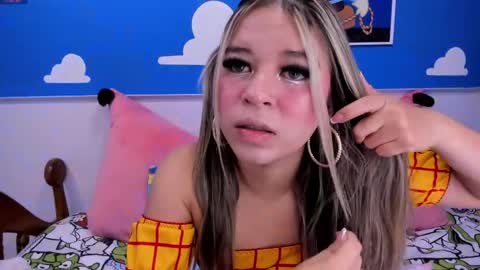 miss_lucyla online show from 05.06.26