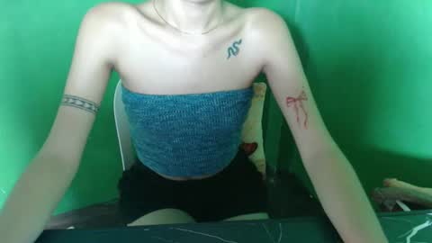 miss_mailyn online show from 10.22.25