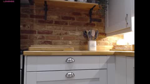 Anna online show from 02.07.26