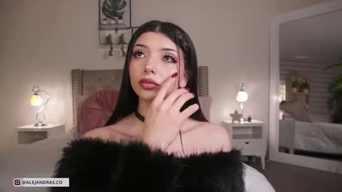 Snapshot of miss_meii chatting on 02.19.26 Alejandra online show from 02.19.26