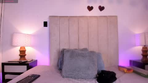 miss_milf_ online show from 04.28.26