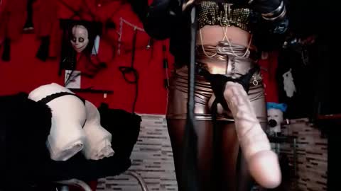 Mistress Miranda online show from 11.05.25