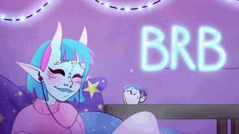 Snapshot of miss_myers chatting on 03.05.25 Goddess Myers thumb up is important for me kisses online show from 03.05.25