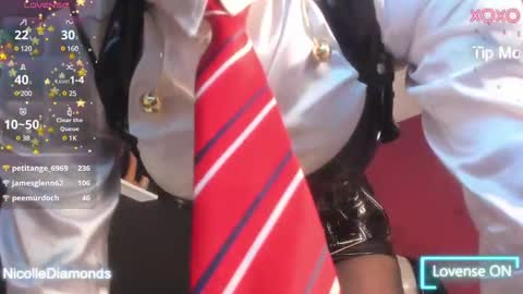 Snapshot of miss_nicolesds chatting on 01.17.25 Miss Nicole online show from 01.17.25