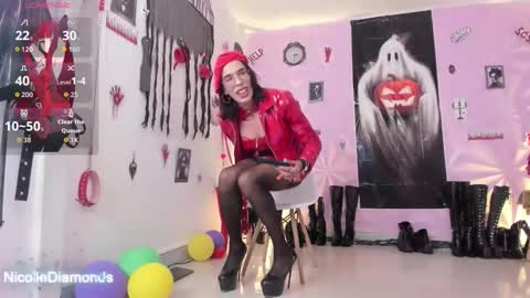 Snapshot of miss_nicolesds chatting on 10.06.25 Miss Nicole online show from 10.06.25