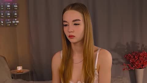 Nicole online show from 10.10.25