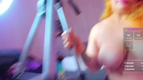  Miss Pawi online show from 02.04.25