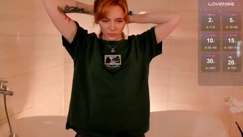 Snapshot of miss_redfox chatting on 09.17.25 Margo online show from 09.17.25