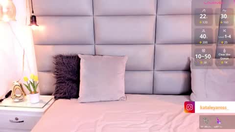 Snapshot of miss_ross_ chatting on 10.12.25 onlyfanskataleyaross online show from 10.12.25