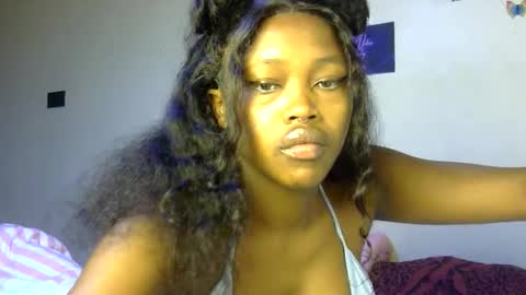 Snapshot of miss_sexyyy chatting on 10.15.25 miss_sexyyy online show from 10.15.25