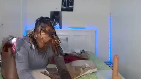 Snapshot of miss_sherry chatting on 03.16.26 Daddys Girl online show from 03.16.26