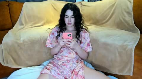Zoee     online show from 05.11.26