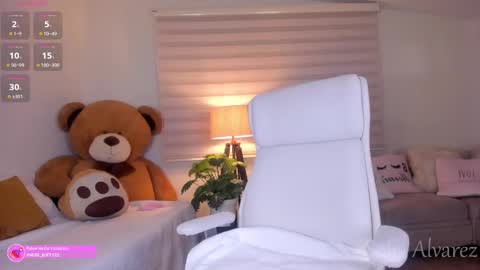 Sofia Alvarez online show from 02.10.25