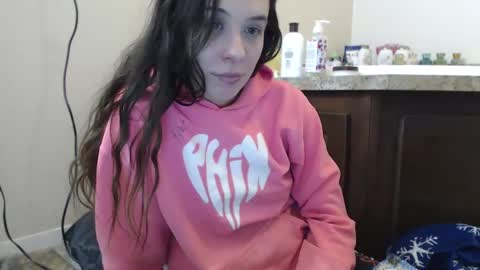 Snapshot of miss_sunshine01 chatting on 03.03.25 Bella online show from 03.03.25