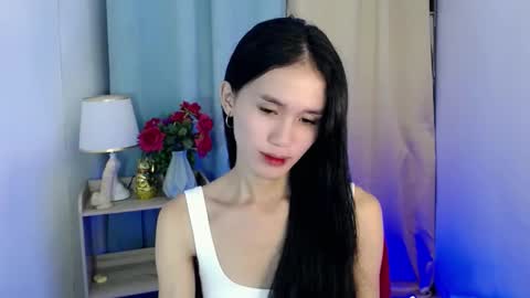 Snapshot of miss_sunshinex chatting on 02.03.25 Shine online show from 02.03.25