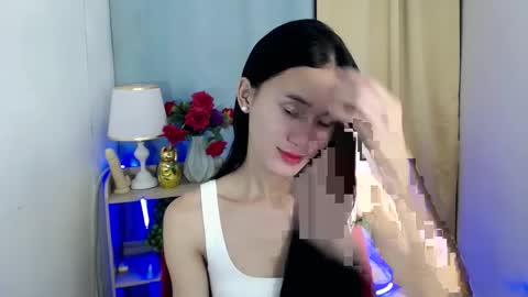 Snapshot of miss_sunshinex chatting on 02.11.25 Shine online show from 02.11.25