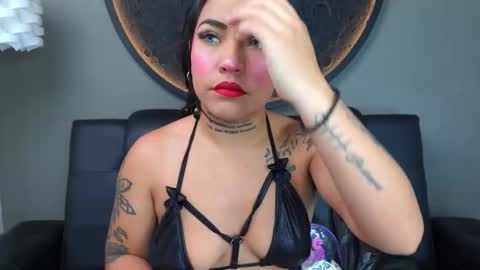 Vaiolette online show from 02.06.26