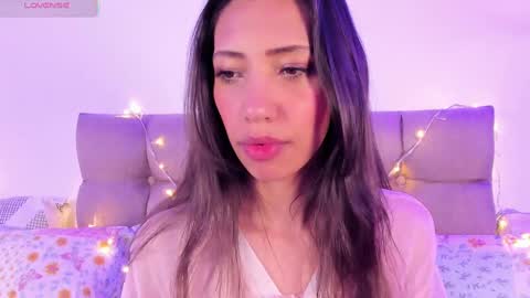 Snapshot of miss_veronica2 chatting on 02.04.25 Miss Veronica online show from 02.04.25