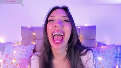 Snapshot of miss_veronica2 chatting on 02.06.25 Miss Veronica online show from 02.06.25