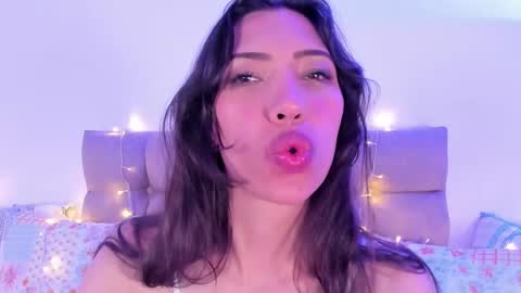 Snapshot of miss_veronica2 chatting on 02.10.25 Miss Veronica online show from 02.10.25