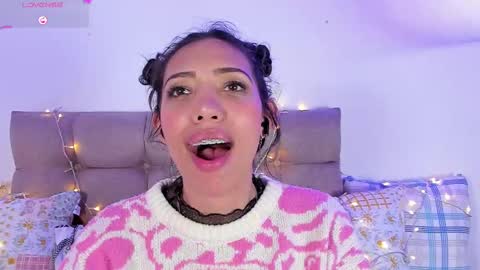 Snapshot of miss_veronica2 chatting on 02.18.25 Miss Veronica online show from 02.18.25