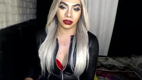 Snapshot of missaira69 chatting on 03.10.25 AIRA online show from 03.10.25